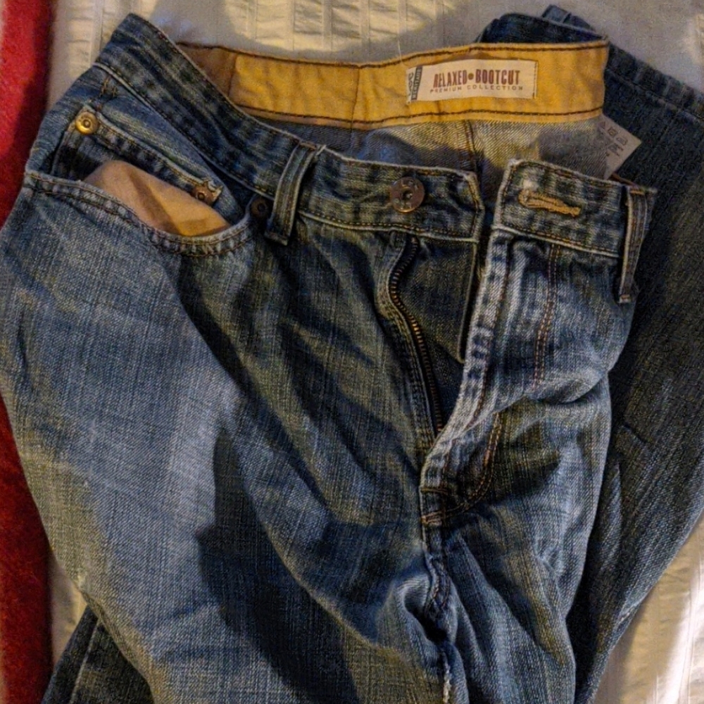 Vintage men's Lee jeans: late 90's